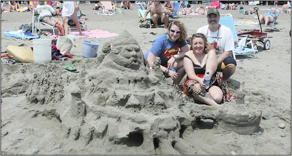 Sand sculpture photo.