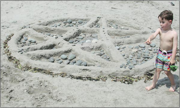 Sand sculpture photo.