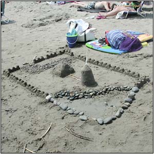 Sand sculpture photo.